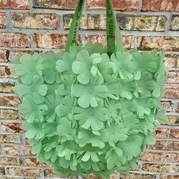 Juicy Couture Flower Beach Bag - Picture 2 of 9